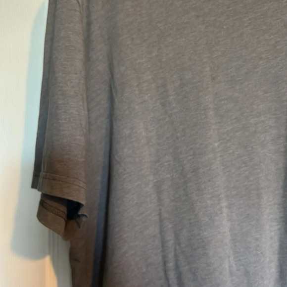 The North Face men’s gray short sleeve graphic t-shirt size XL - Picture 4 of 8